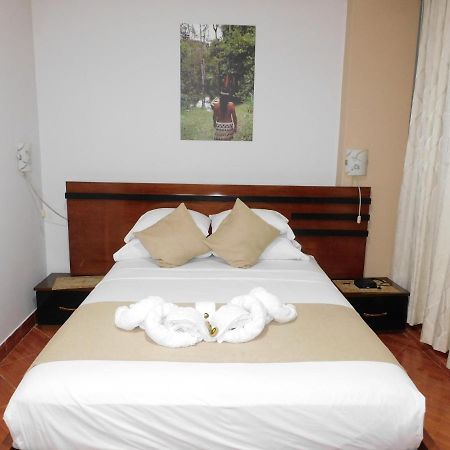 Hotel Tambopata Inn Puerto Maldonado Dış mekan fotoğraf