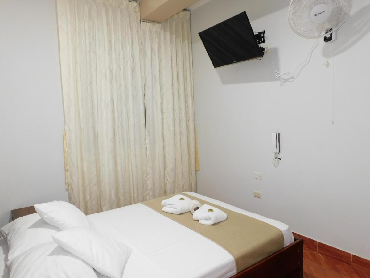 Hotel Tambopata Inn Puerto Maldonado Dış mekan fotoğraf